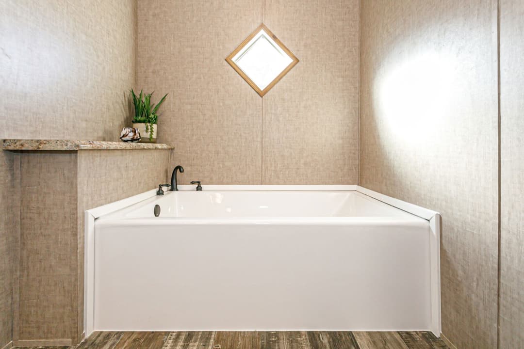 Classic c-3264-32c bathroom home features