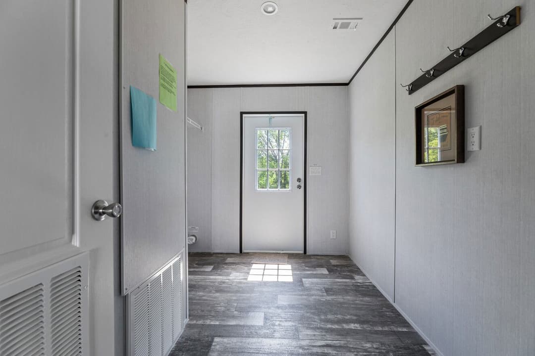 Valu premier 32563g interior home features