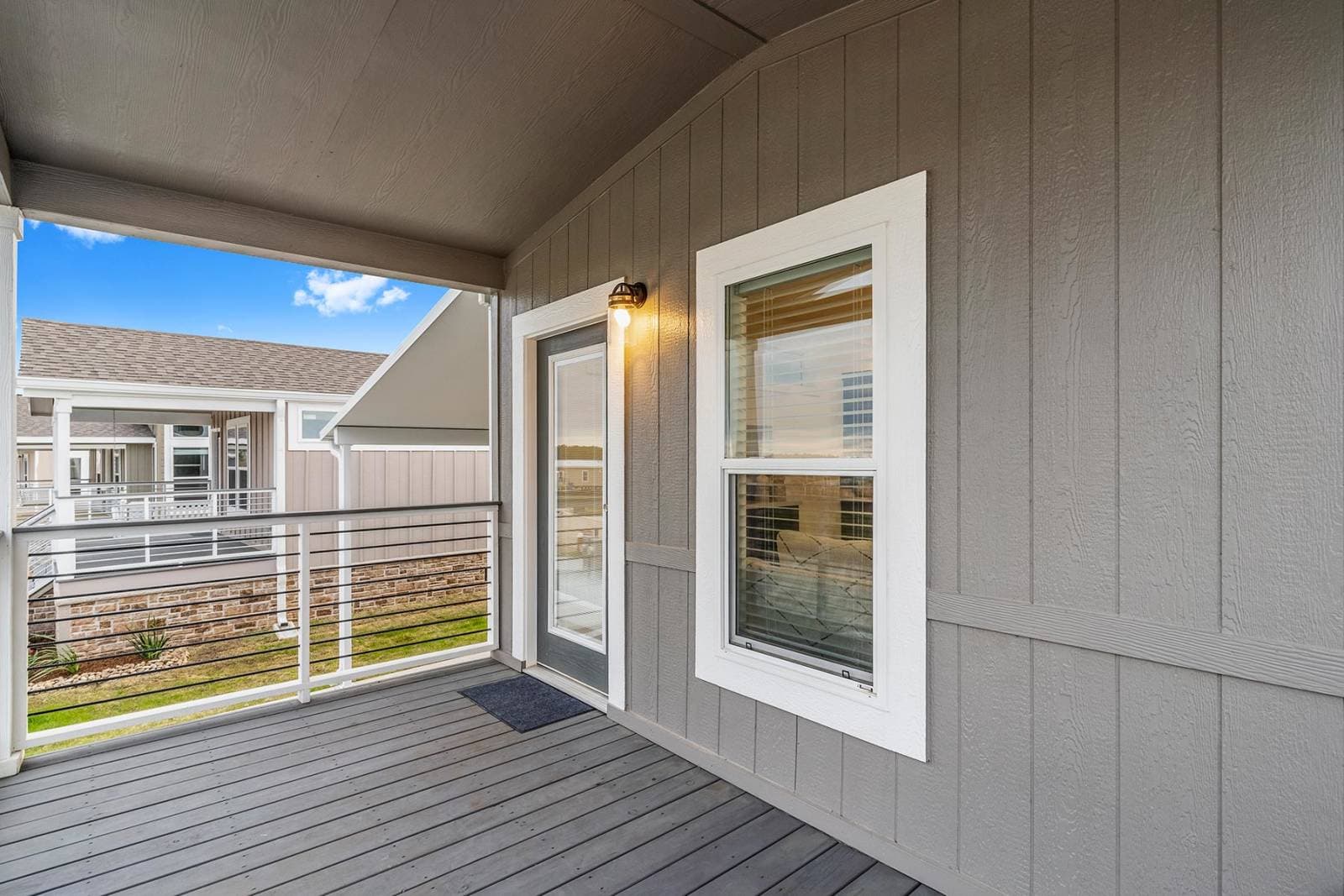 Innovation 1668h exterior home features