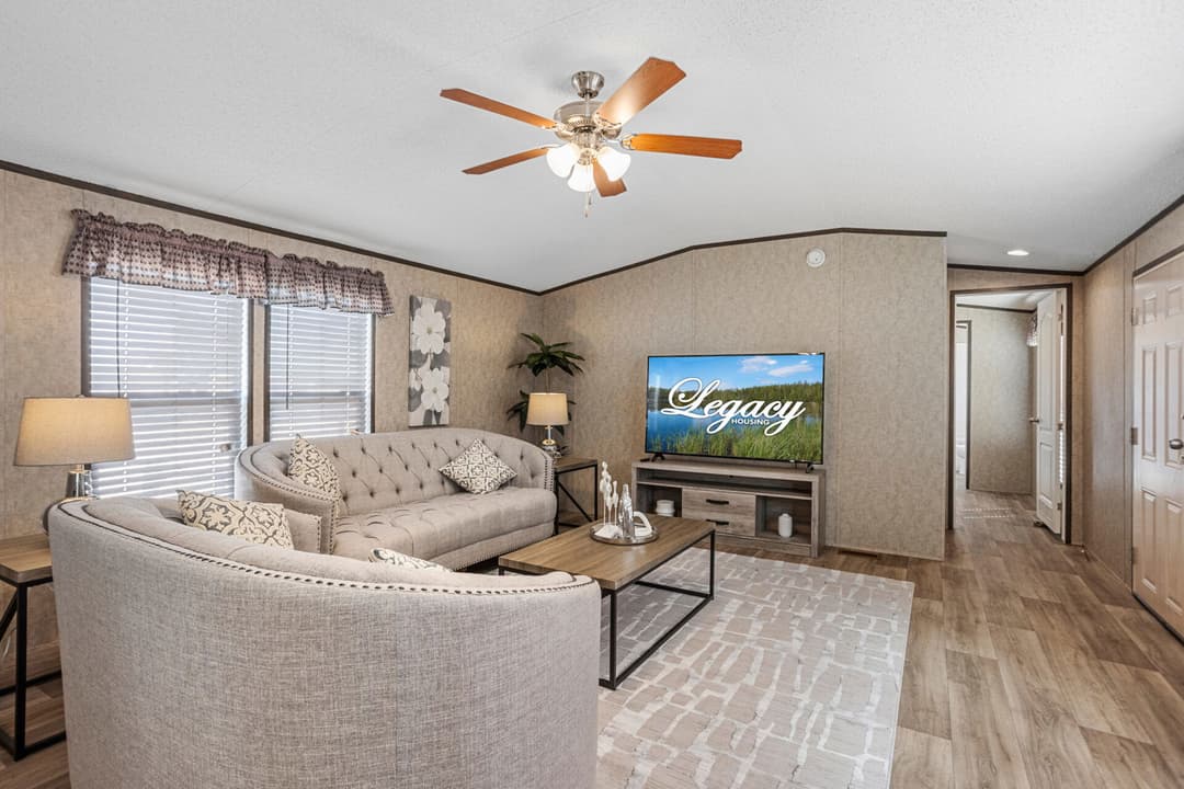 Classic c-1680-32d interior home features