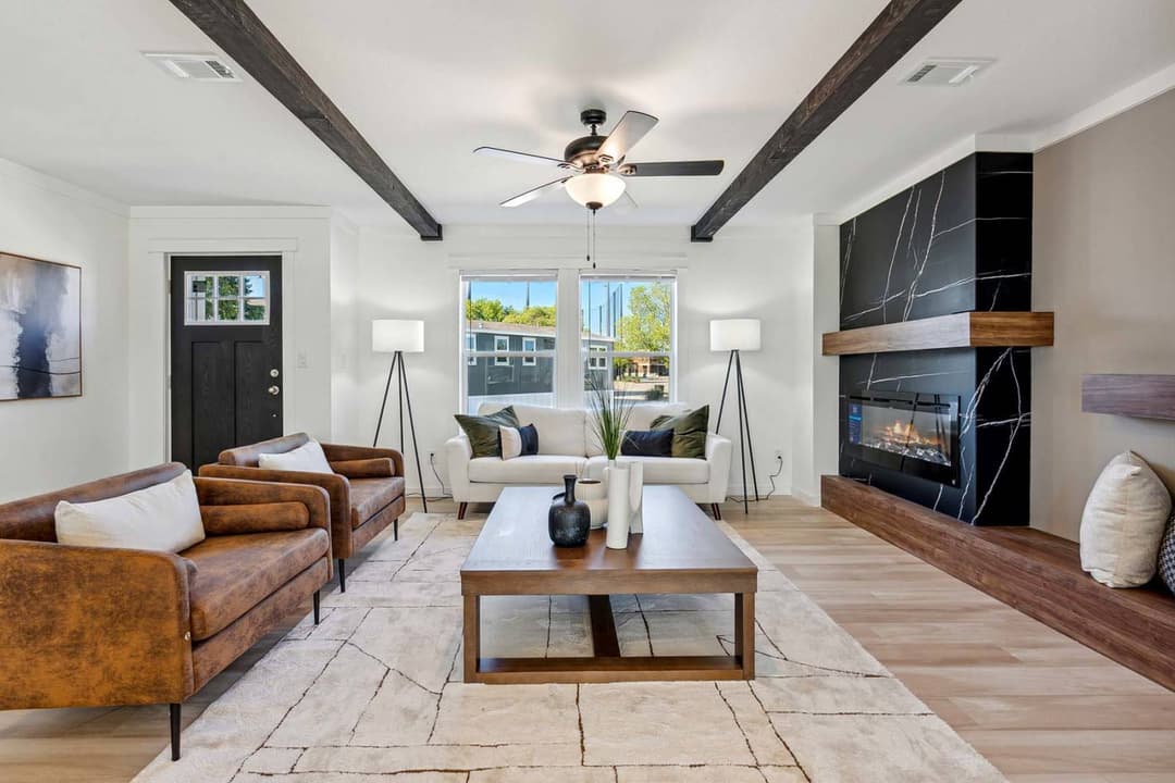 Kritzer 110 interior home features