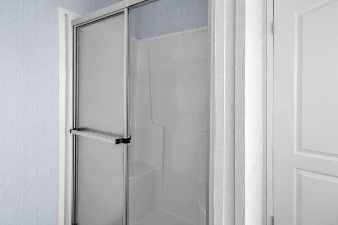 Alamo lite 16763r interior home features