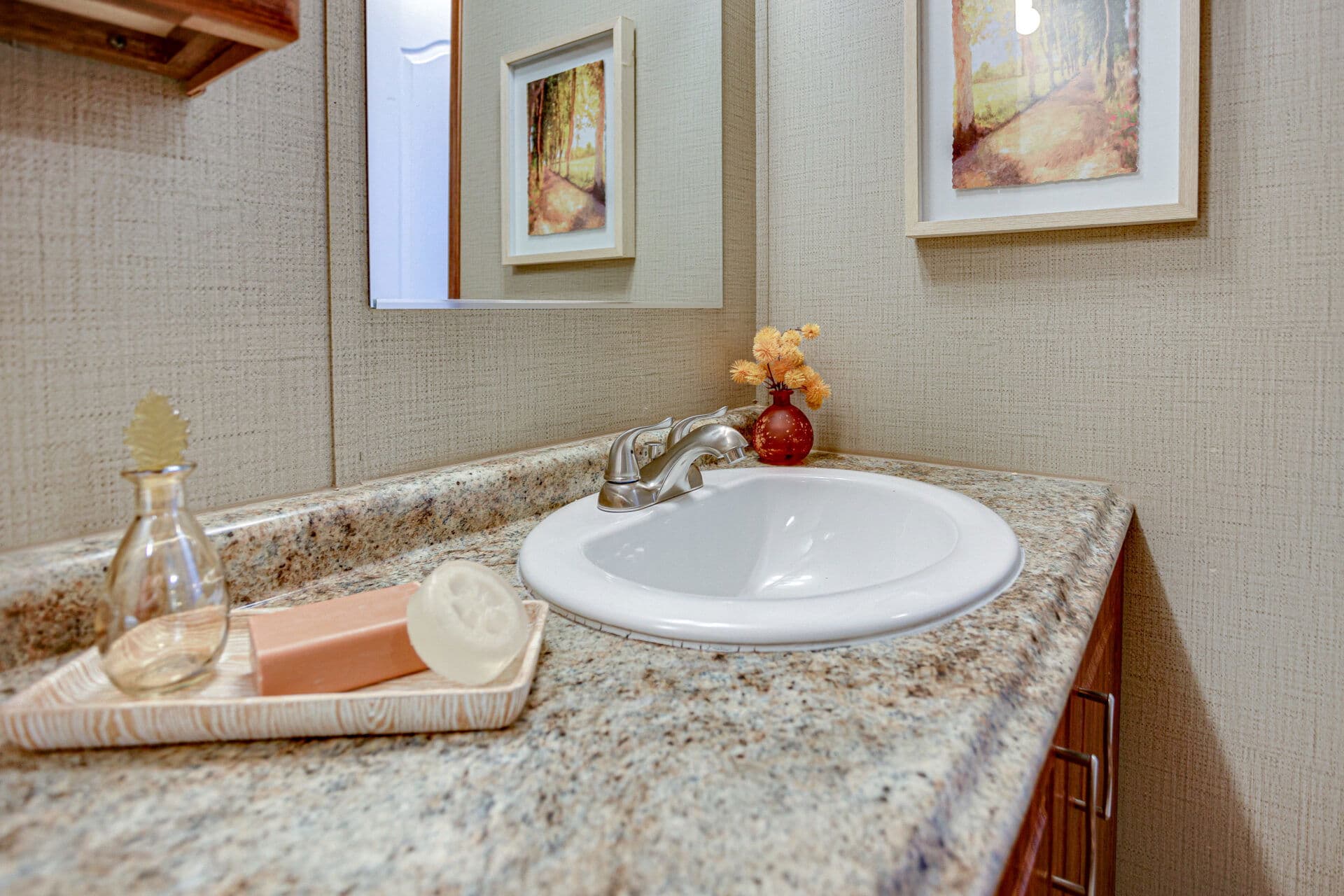 Classic c-1864-22a bathroom home features