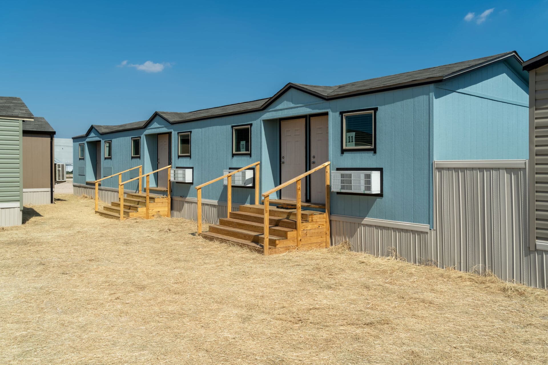 Workforce o-16×76-66aof elevation and exterior home features