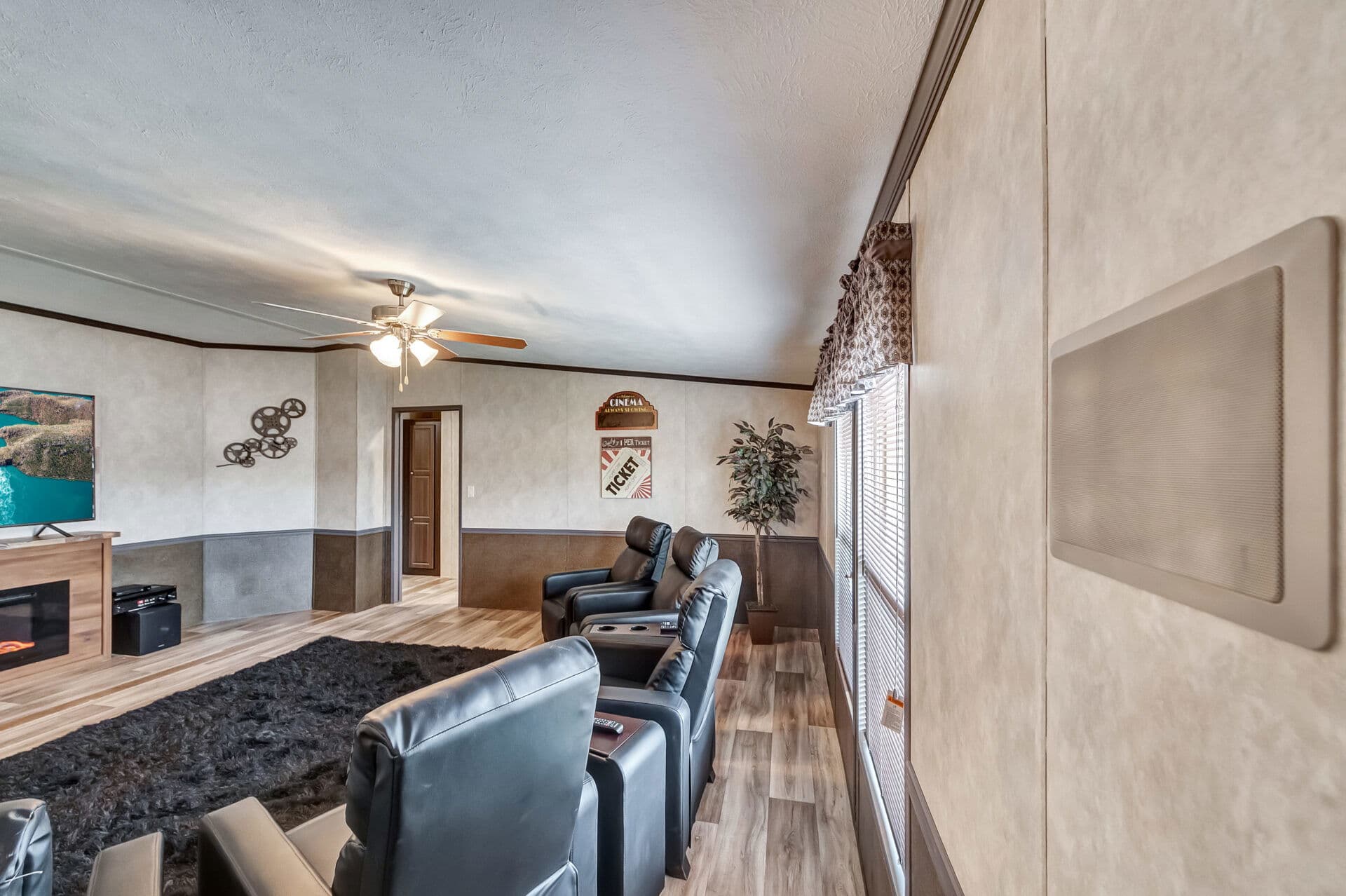 Classic c-3280-42.5b interior home features