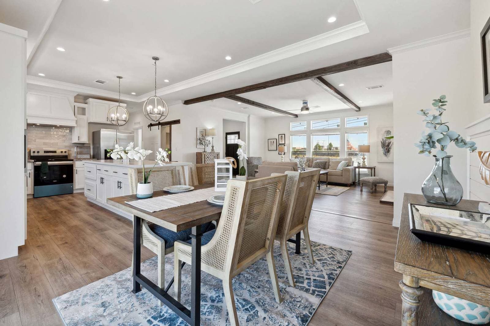 Titan extreme 3276t [the memphis] interior home features