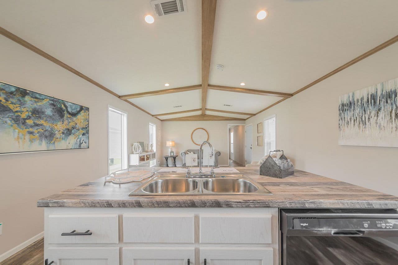 The loyola by champion kitchen home features