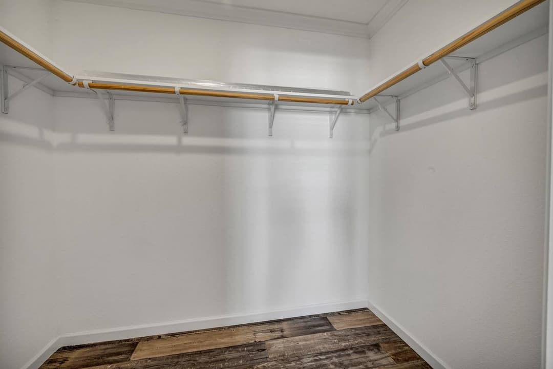 Titan extreme 3266d [the vegas] interior home features