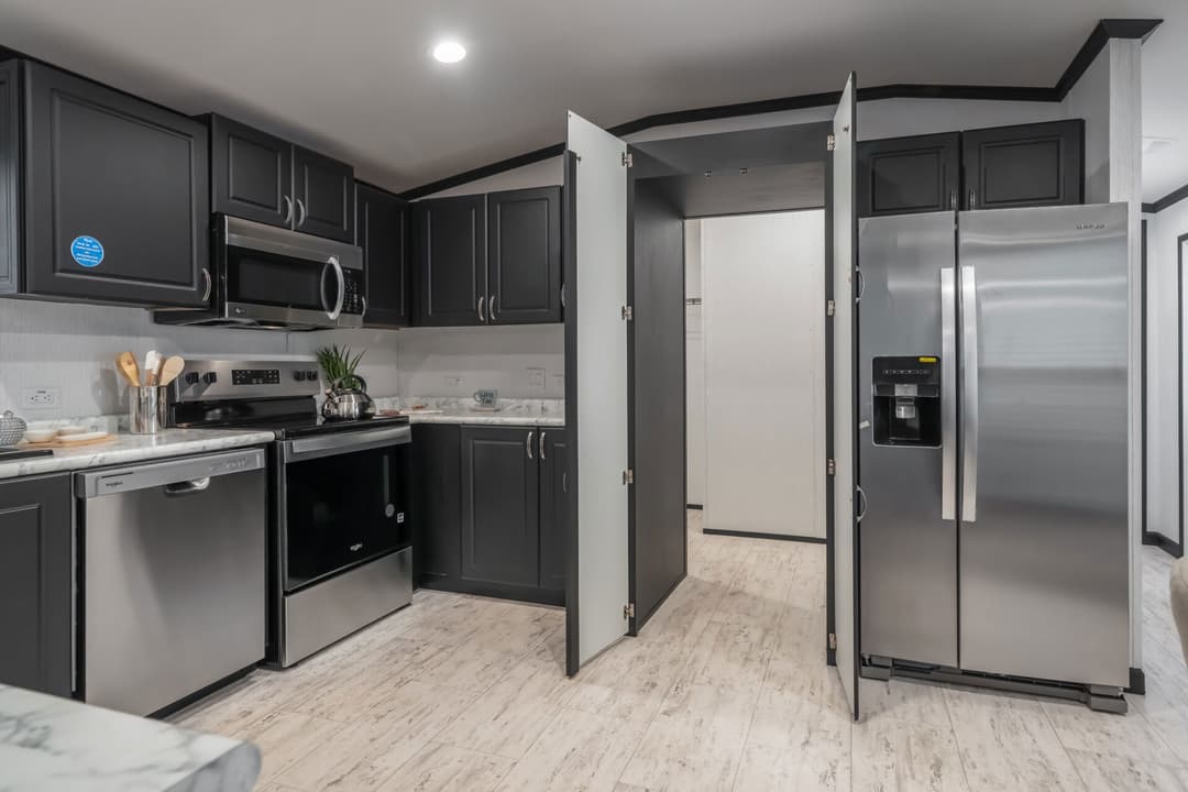 Classic c-1680-32m kitchen home features