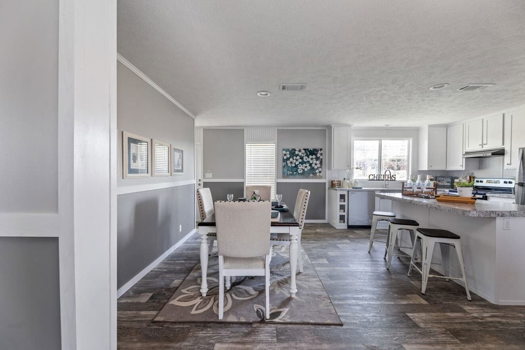 Valu premier 32483g interior home features