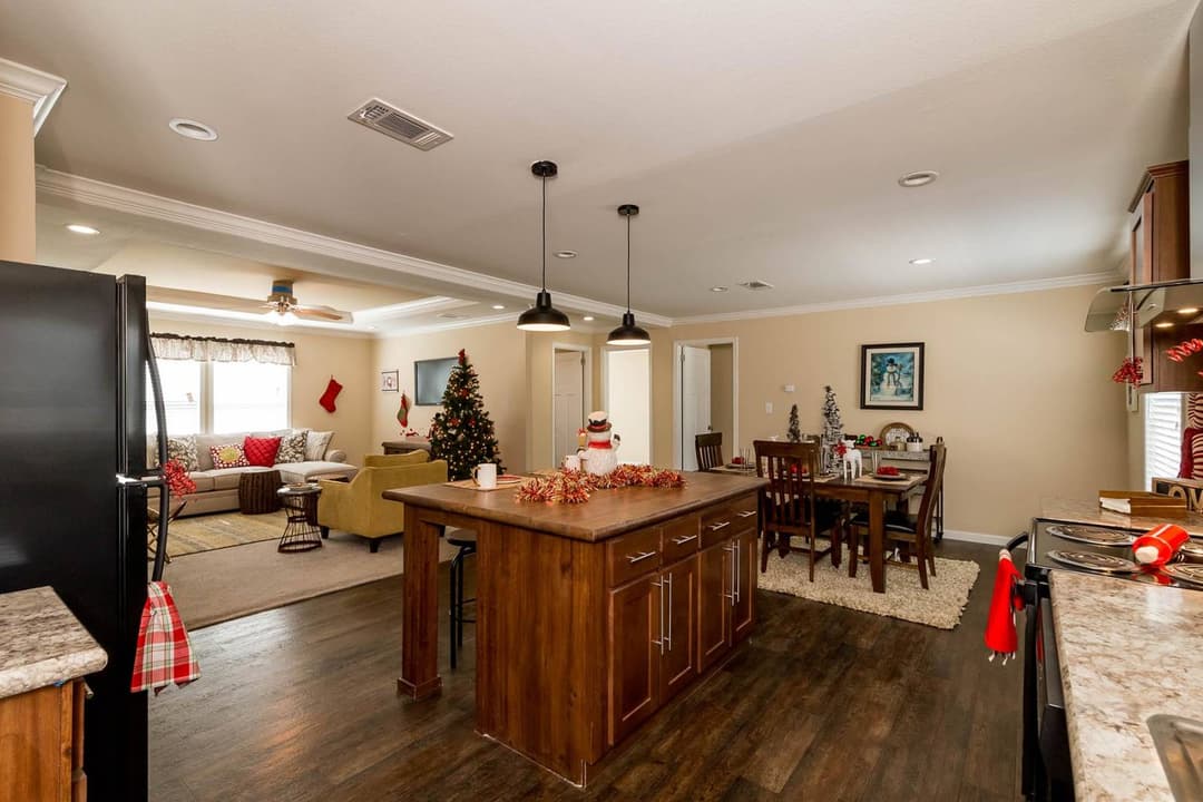 Titan extreme 3248e kitchen home features