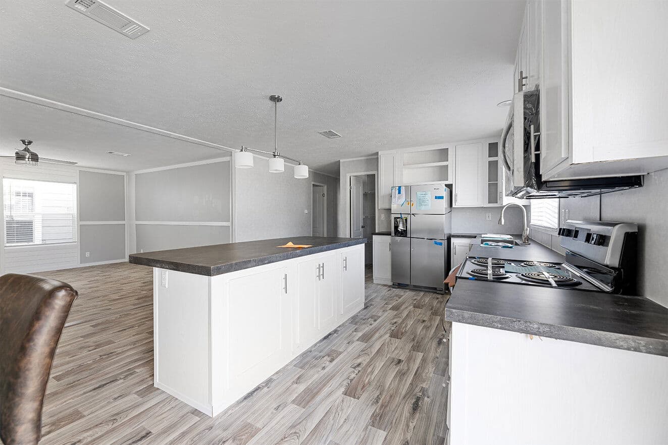 Valu maxx premier 32684e interior and kitchen home features