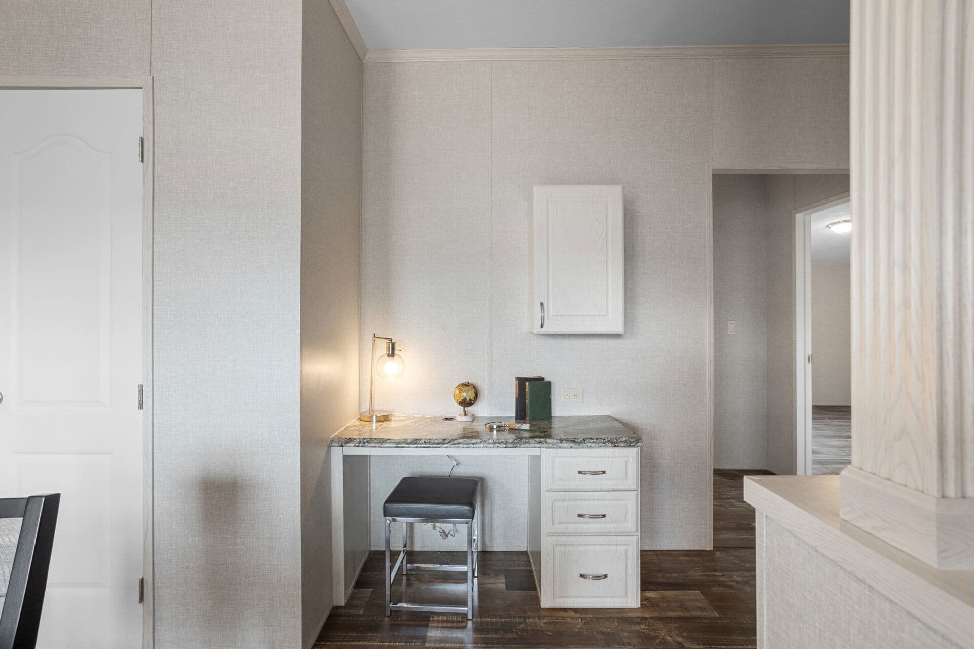 Heritage h-3272-43a interior home features