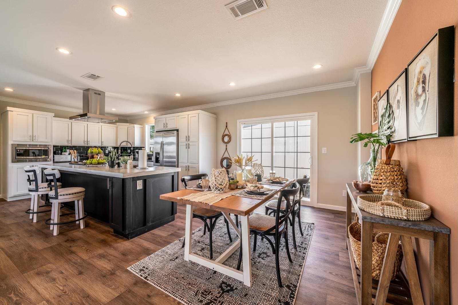 Titan extreme 3260h [the cypress] kitchen home features