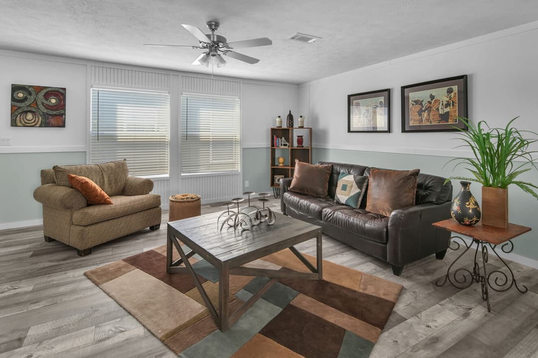 Valu premier 32643g interior home features