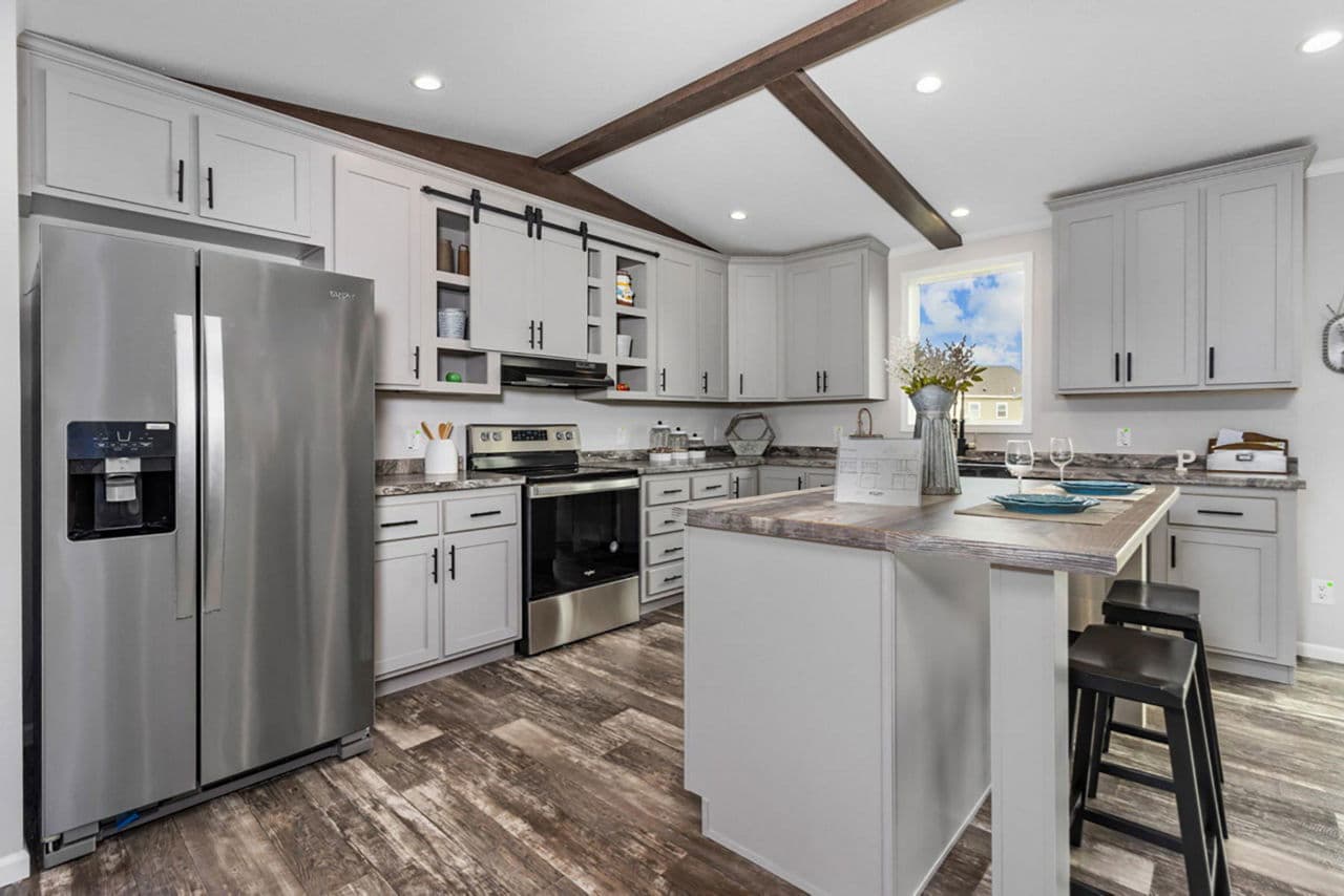 Poydras 3 bedroom kitchen home features