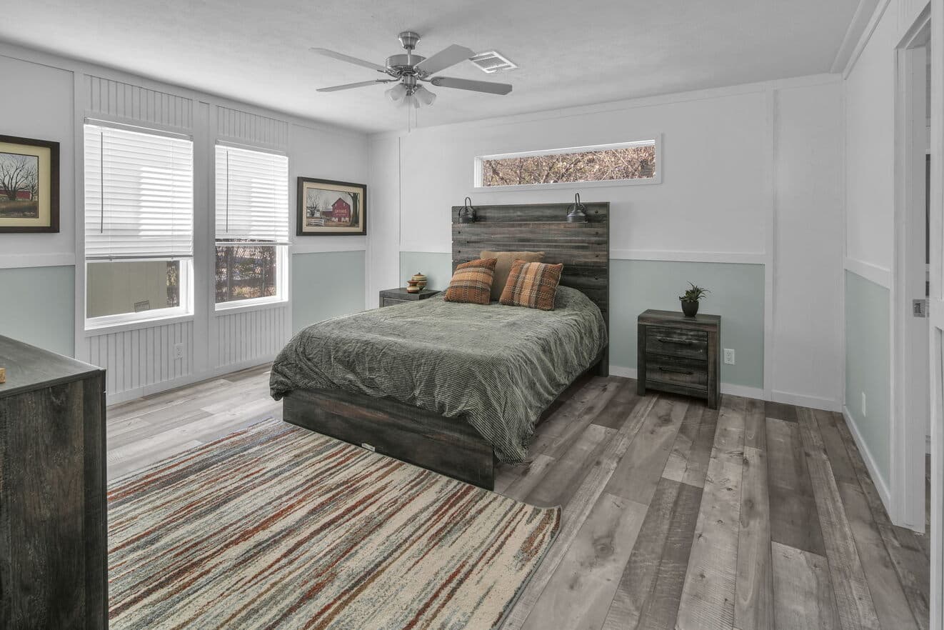 Valu premier 32643g interior and bedroom home features