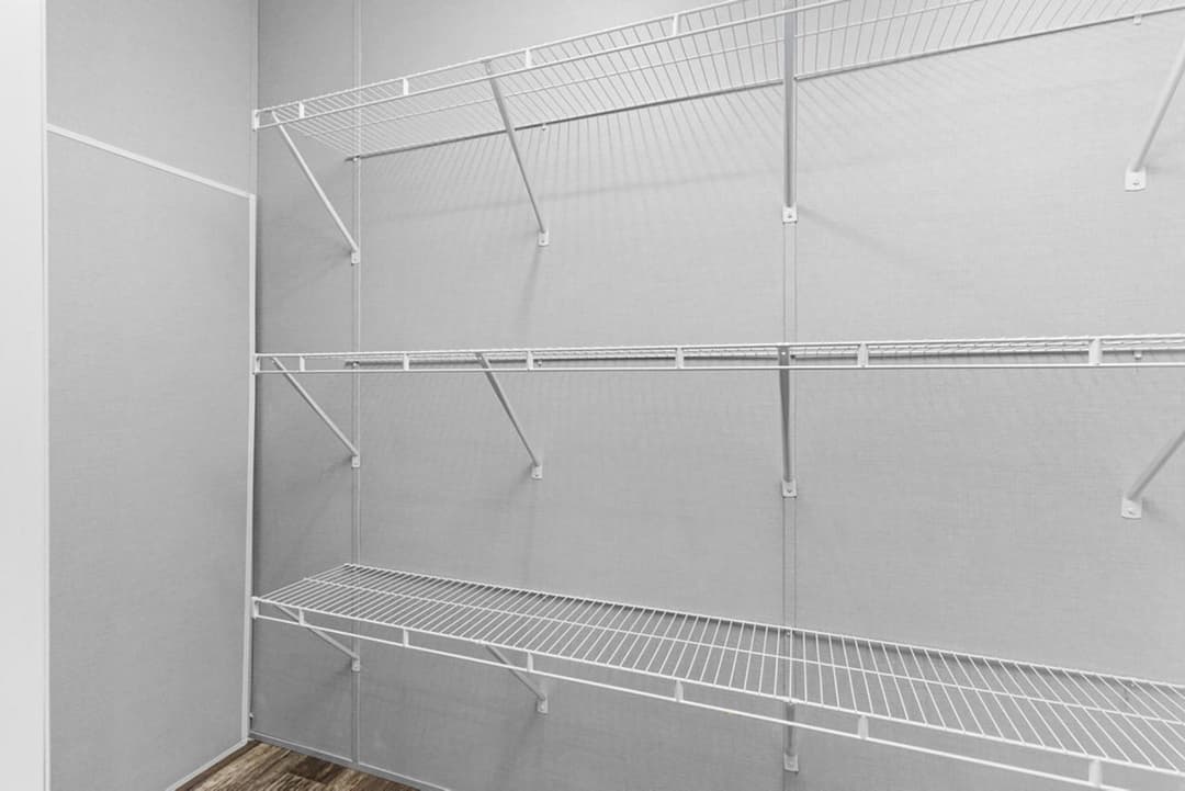 Poydras 3 bedroom interior home features