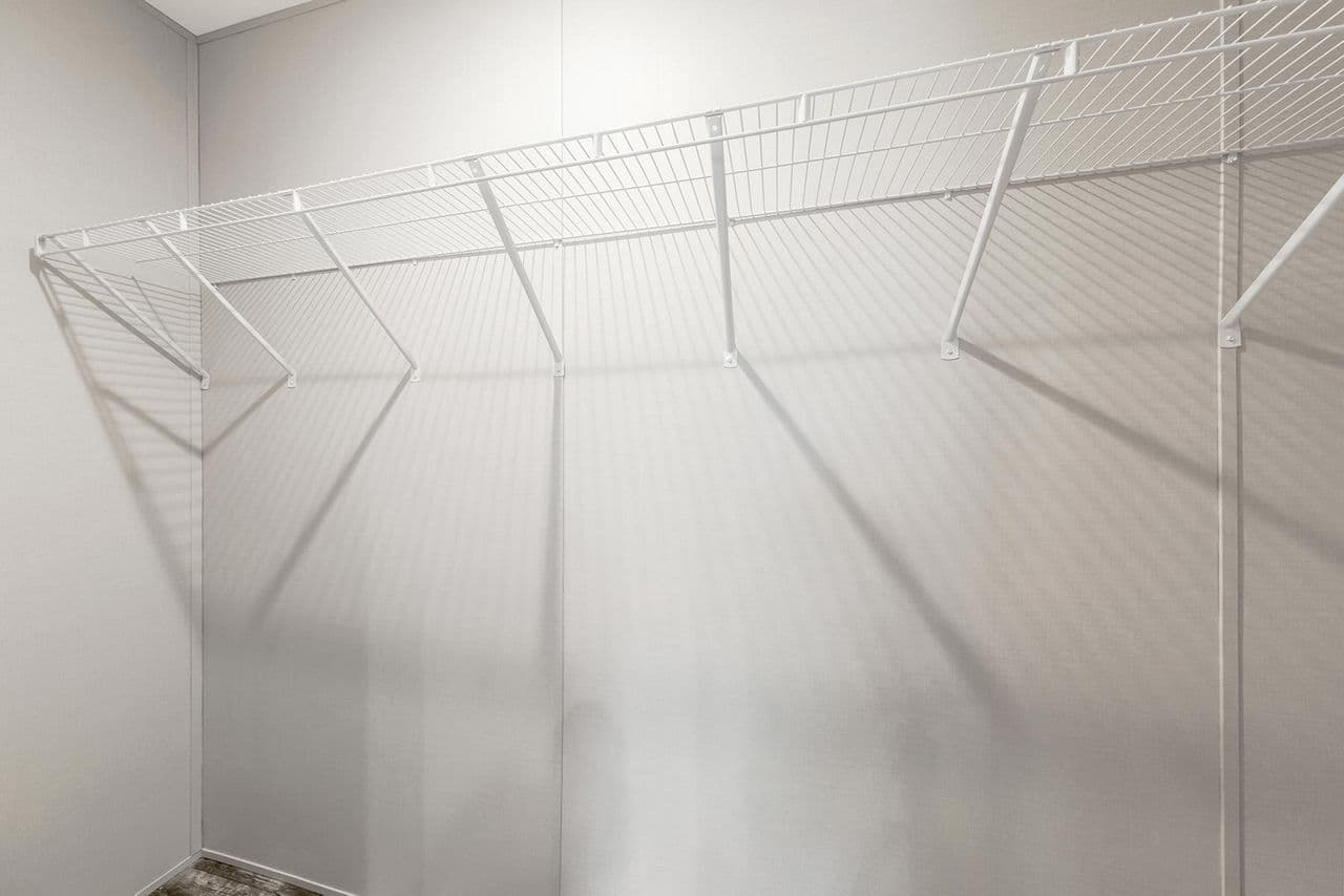 Canal interior home features