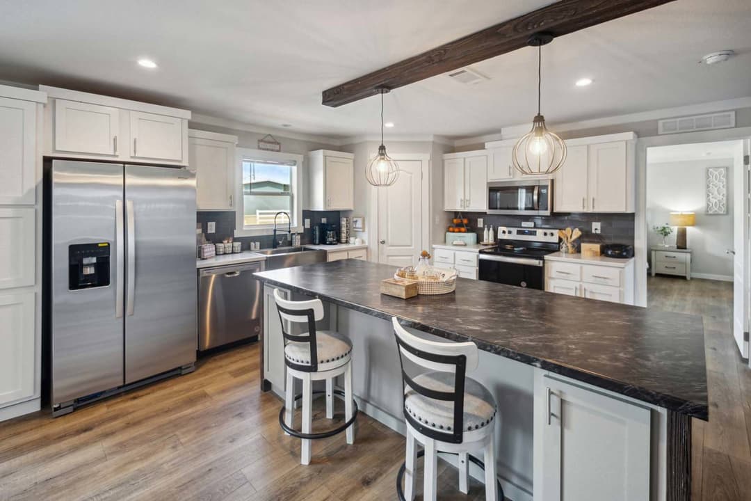 Cedar creek 3276h42106 kitchen home features