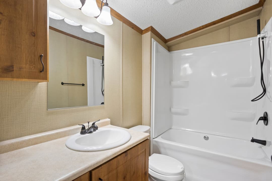 Classic c-1868-32a bathroom home features