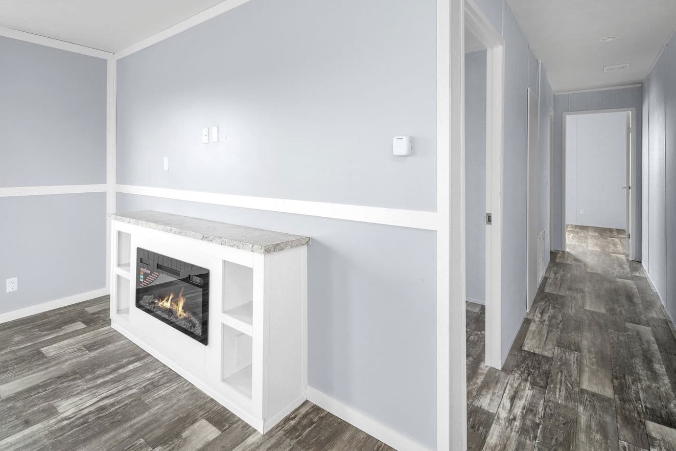 Alamo lite 16763r interior home features