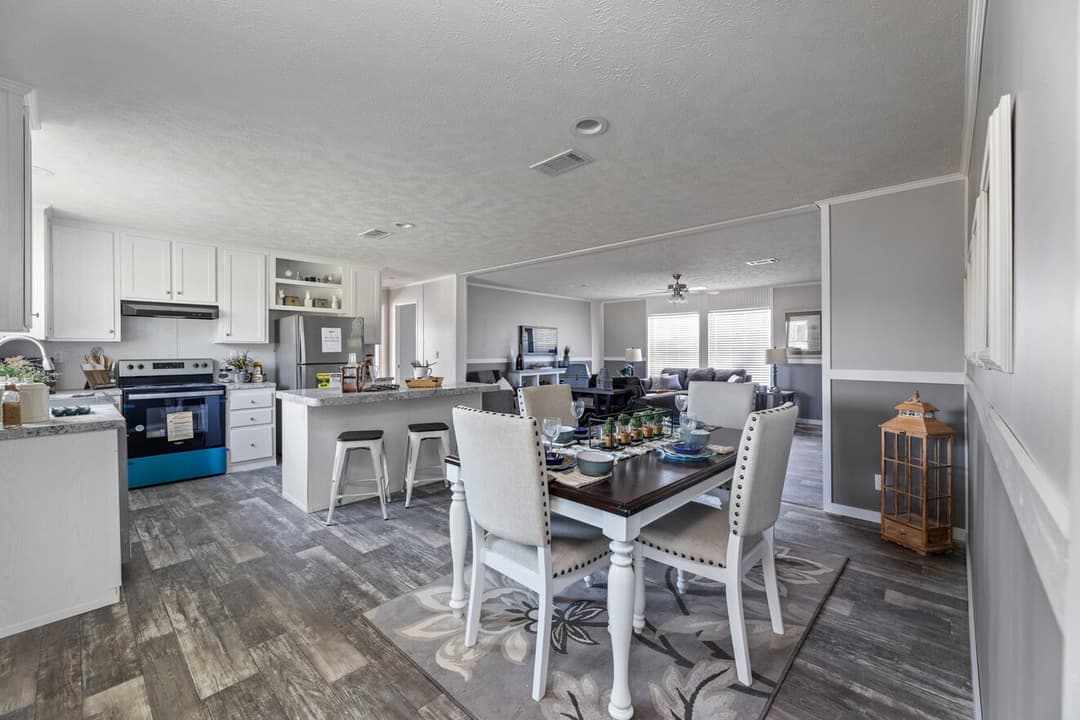 Valu premier 32483g interior home features