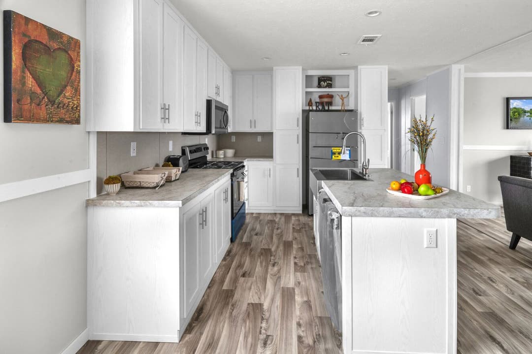 Valu 28483u interior and kitchen home features