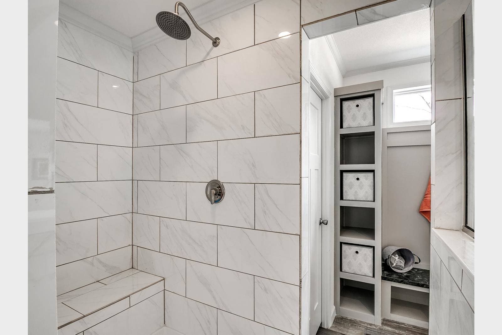 Titan extreme 3266a [the aspen] bathroom home features