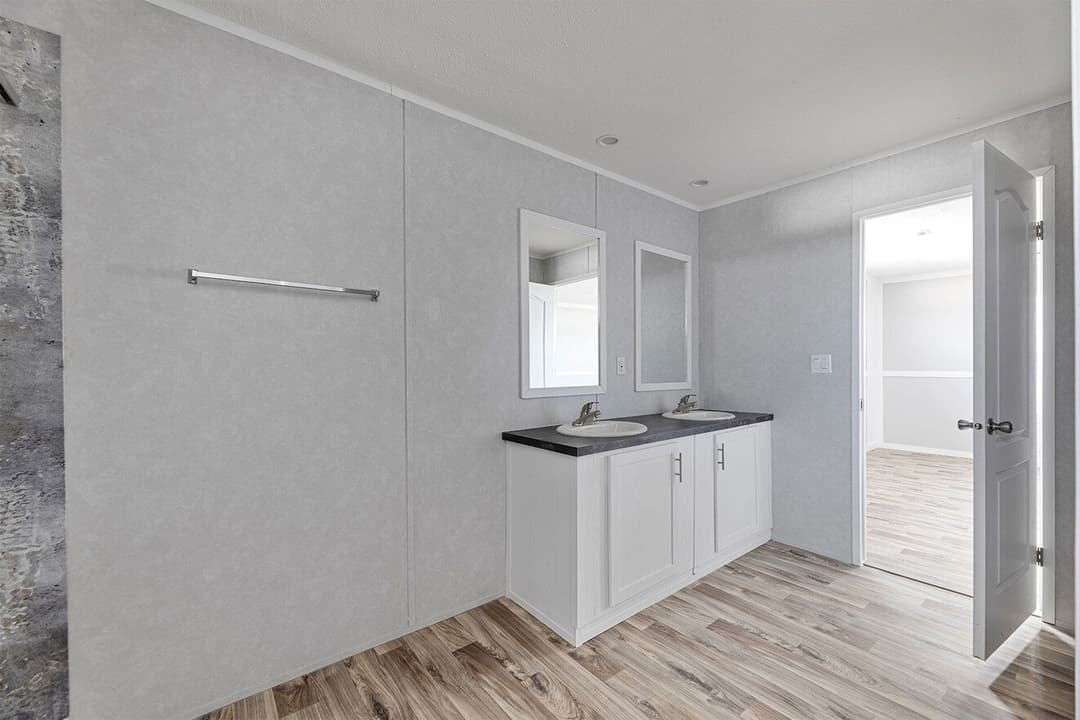 Valu maxx premier 32684e interior home features