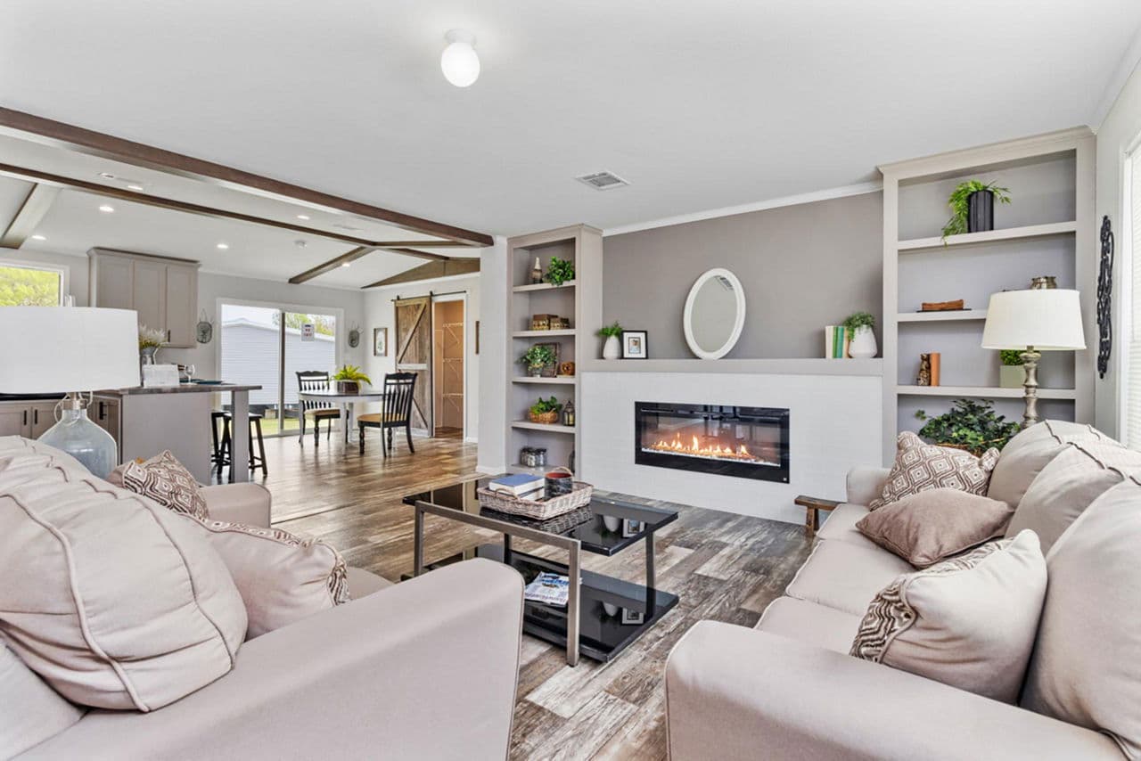 Poydras 3 bedroom interior home features