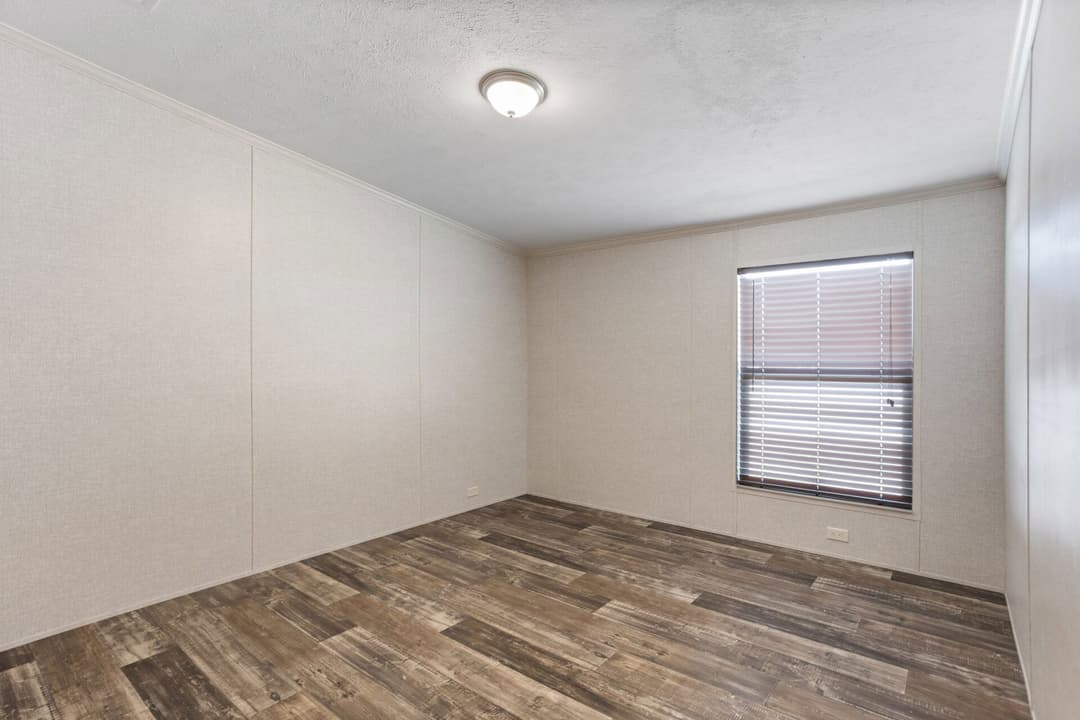 Heritage h-3272-43a bedroom home features