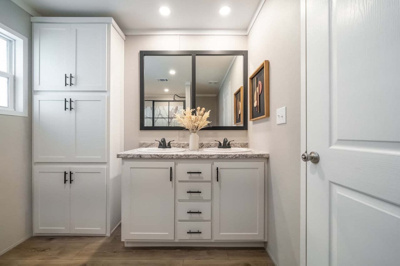 Mcalister bathroom home features