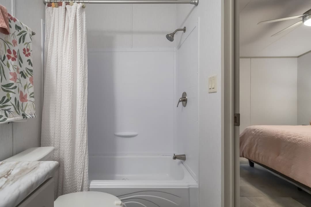 Select s-1664-32c bathroom home features