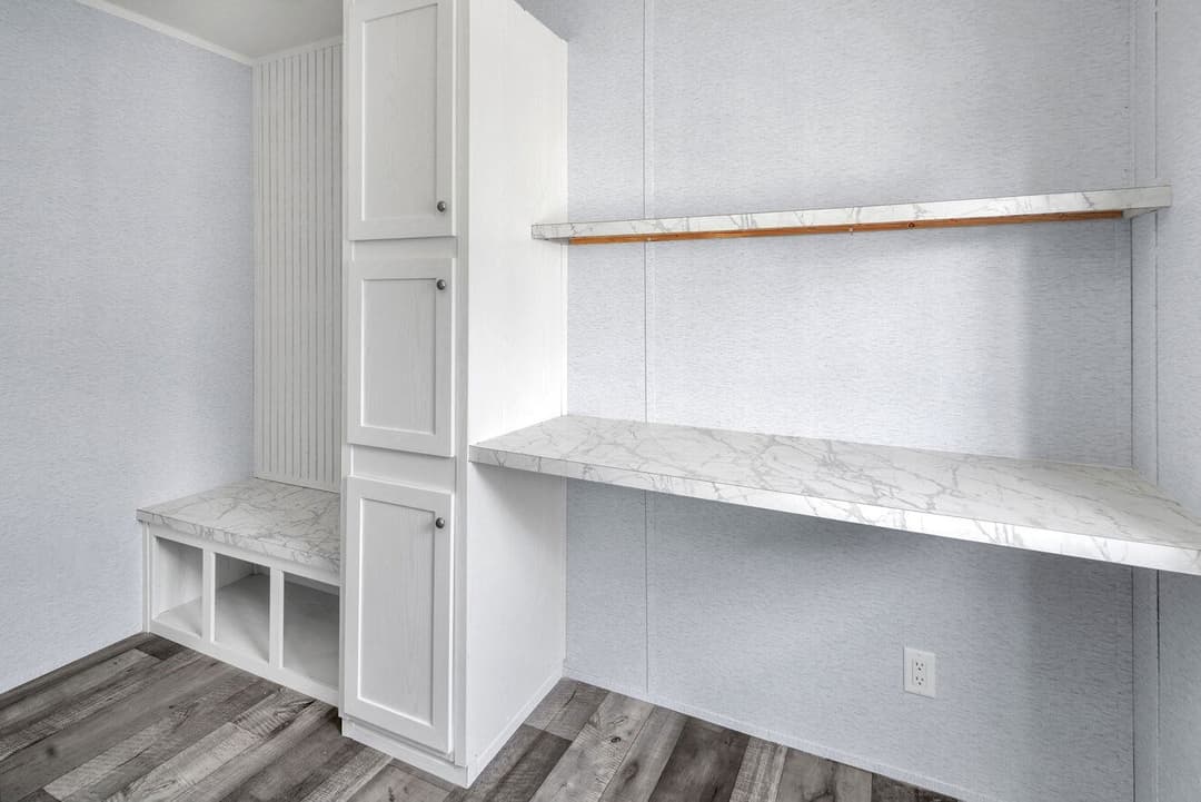 Valu premier 32643g interior home features