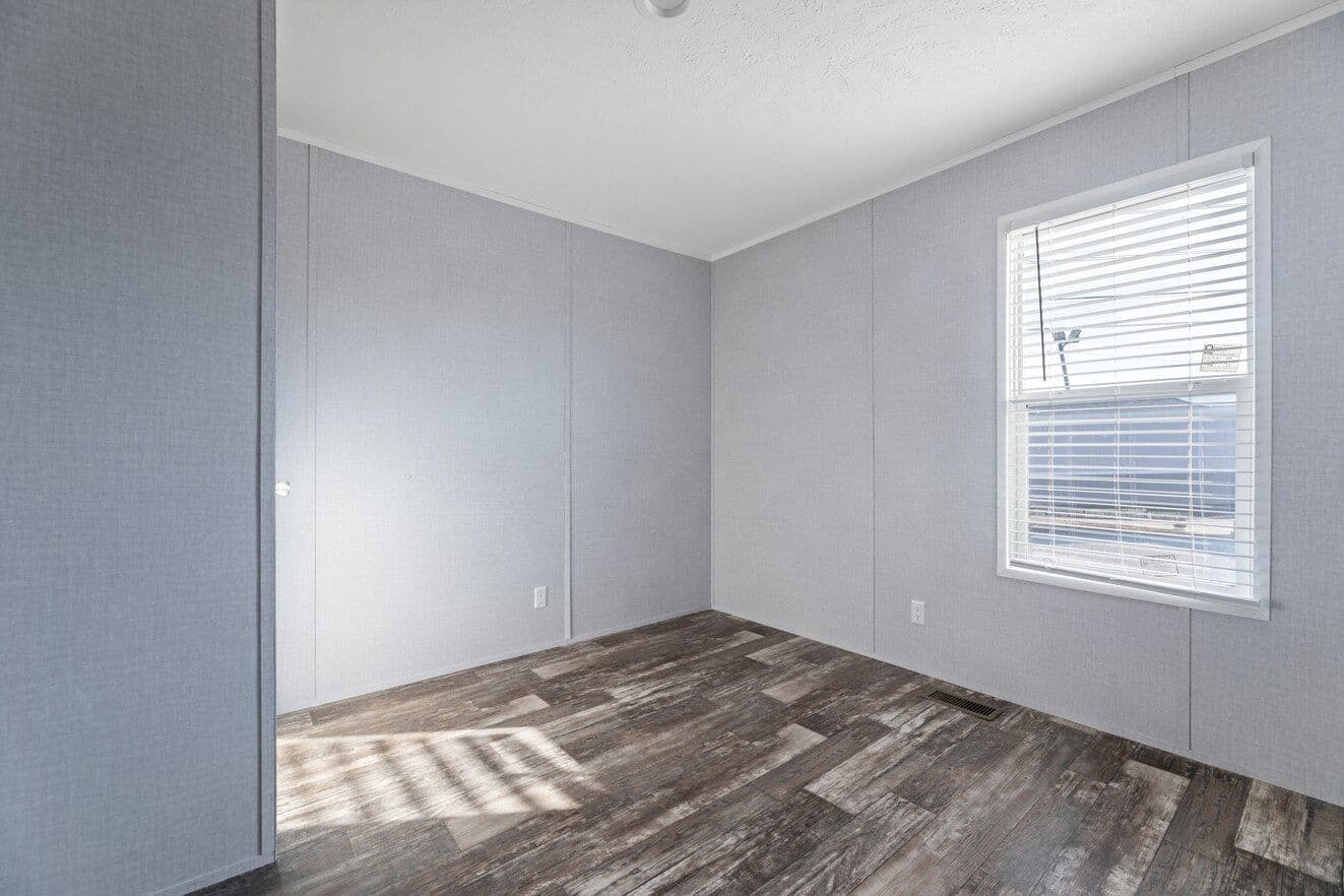 Valu premier 16683g interior home features