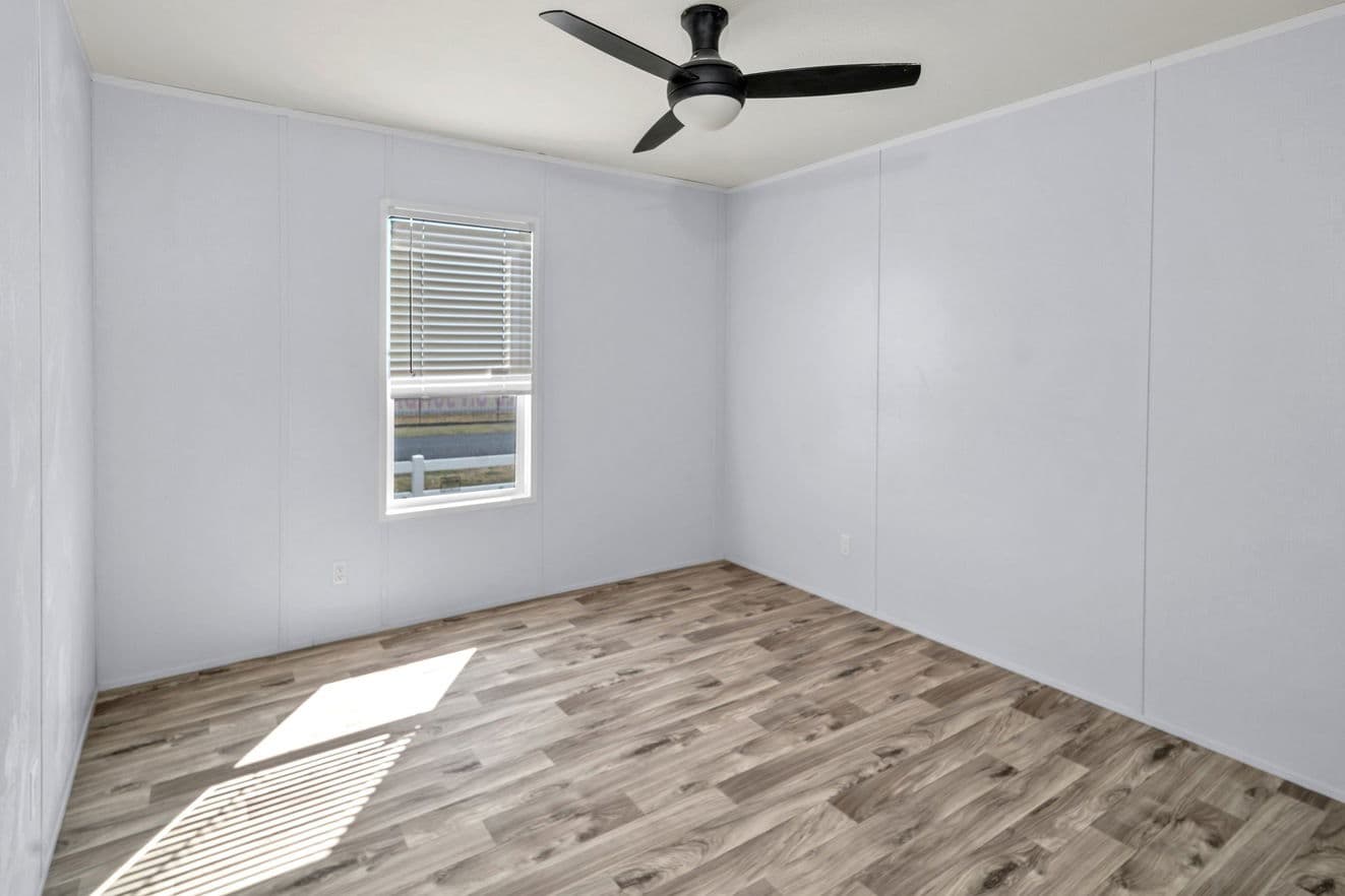 Valu maxx premier 32684f interior home features