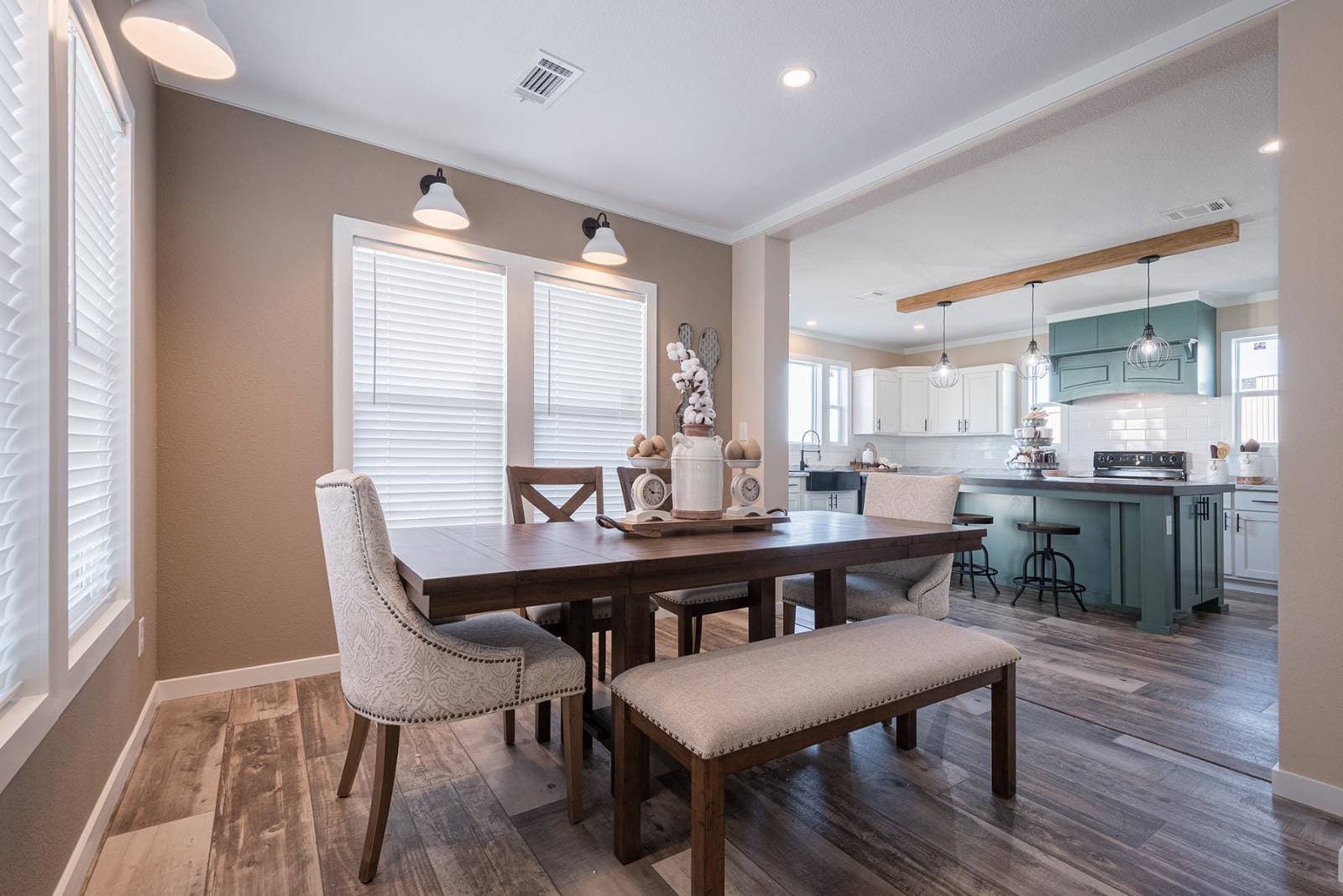 Innovation 3266f interior home features