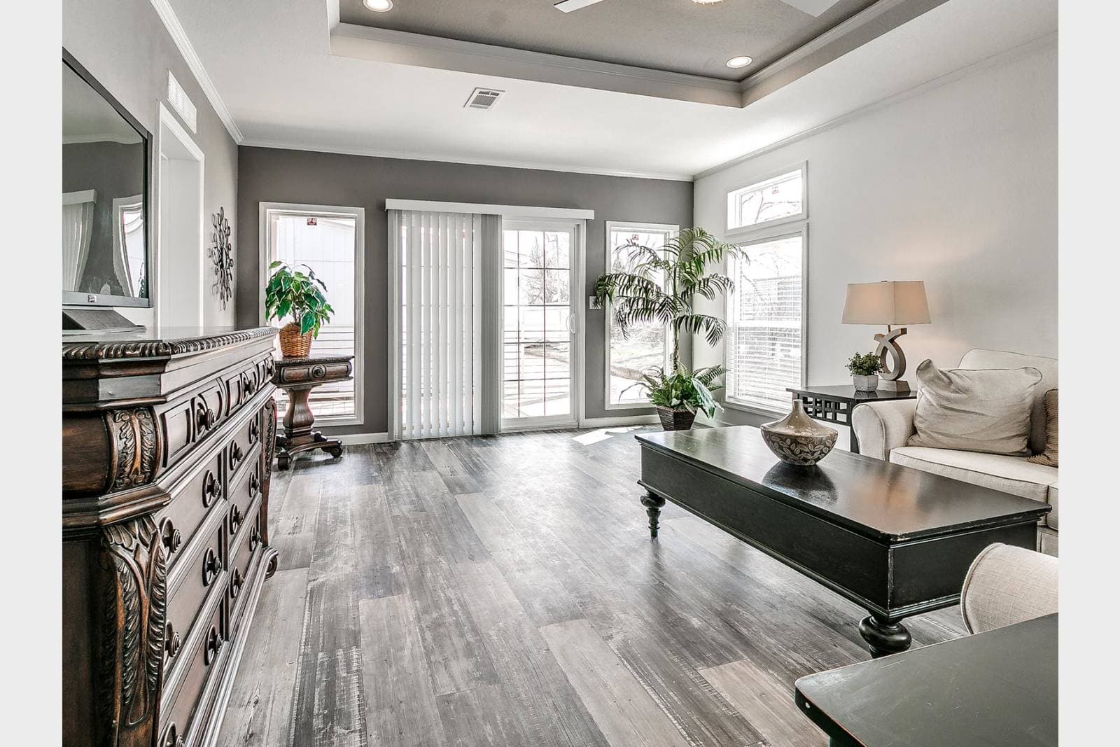 Titan extreme 3266a [the aspen] interior home features