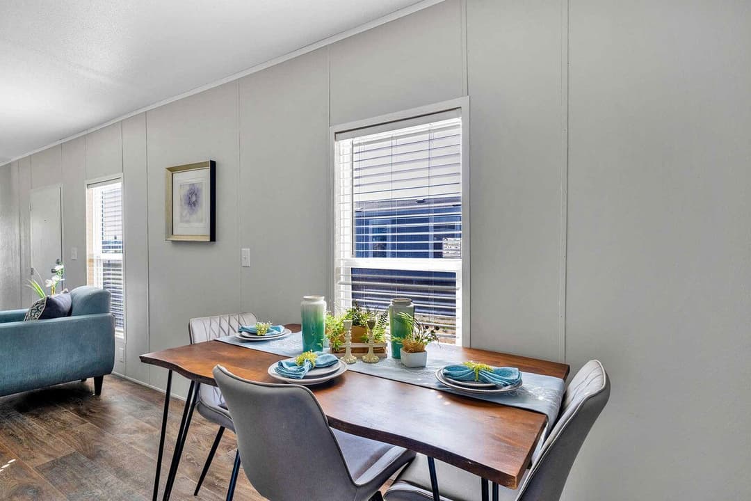 Valuhomes 14663p interior home features