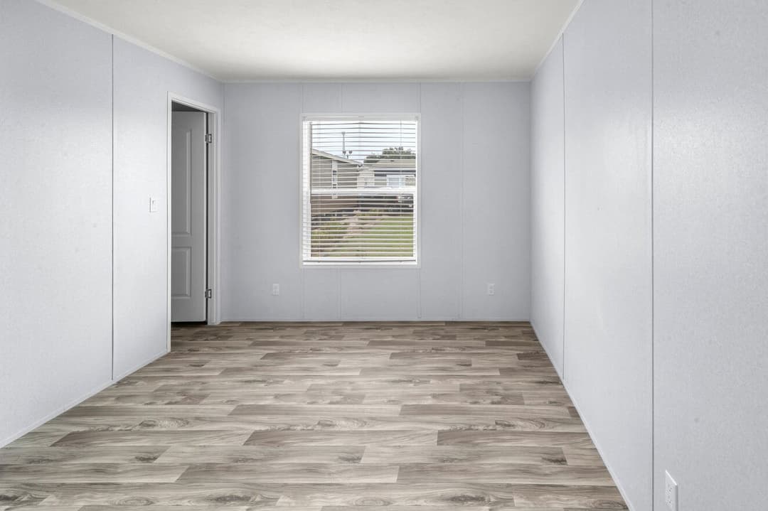 Valu 28483u interior home features