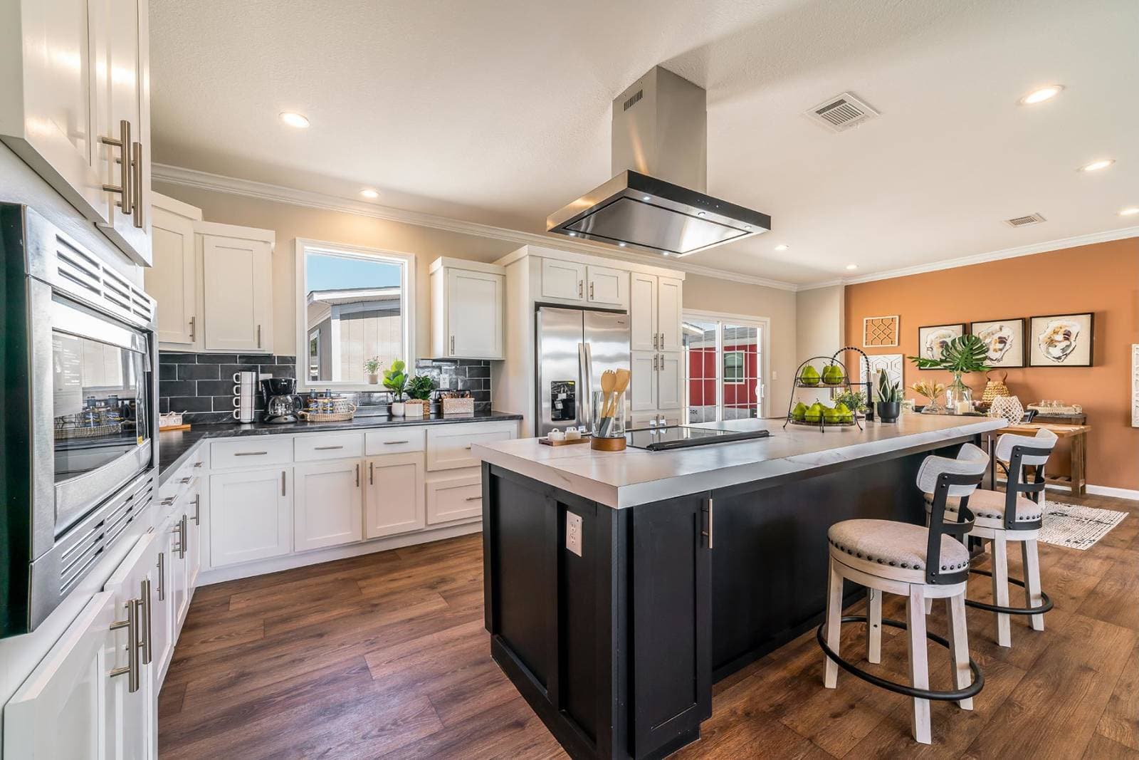 Titan extreme 3260h [the cypress] kitchen home features