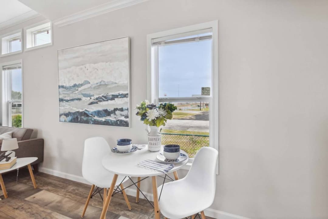 Titan extreme 1656h interior home features