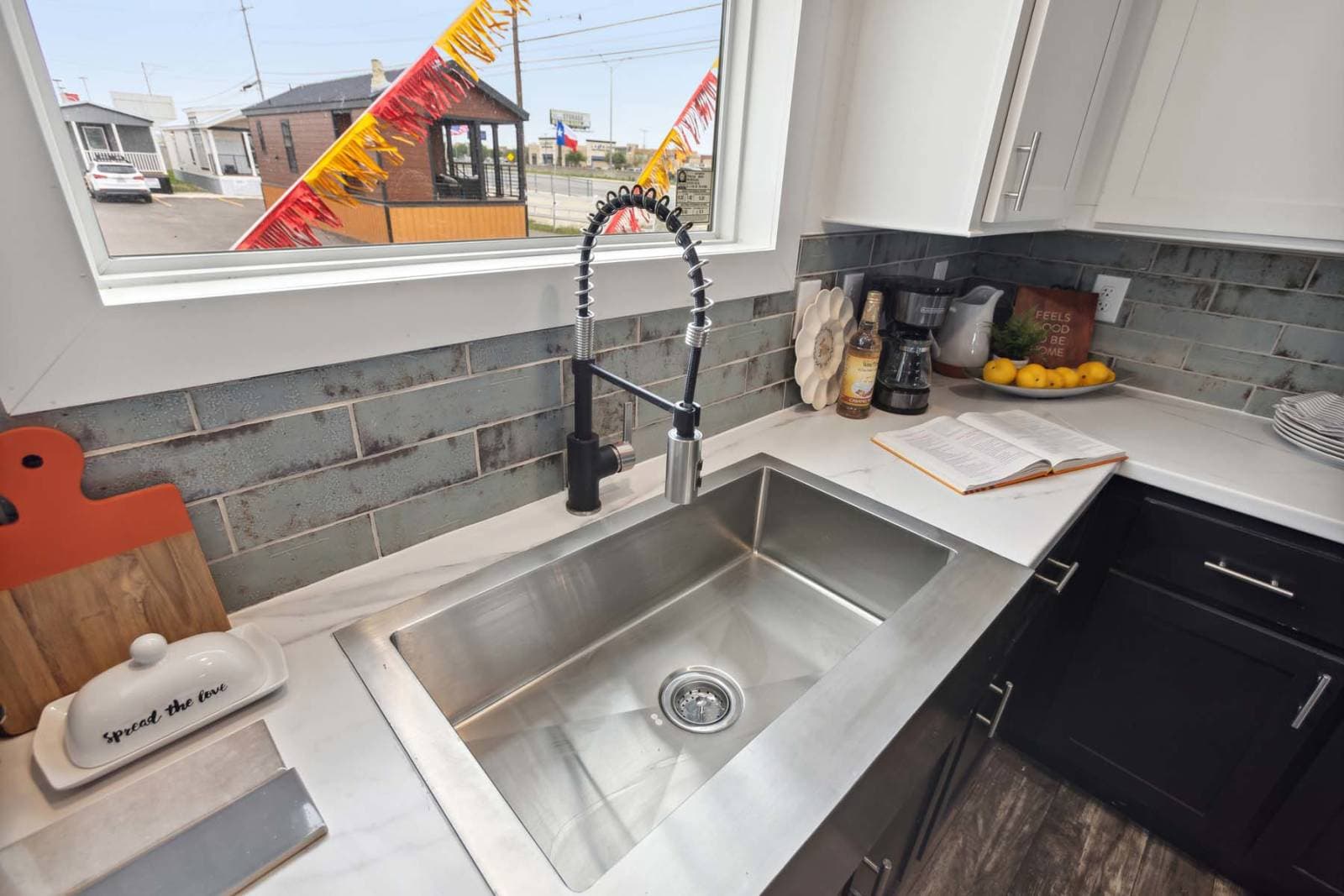 Ws3276h kitchen home features