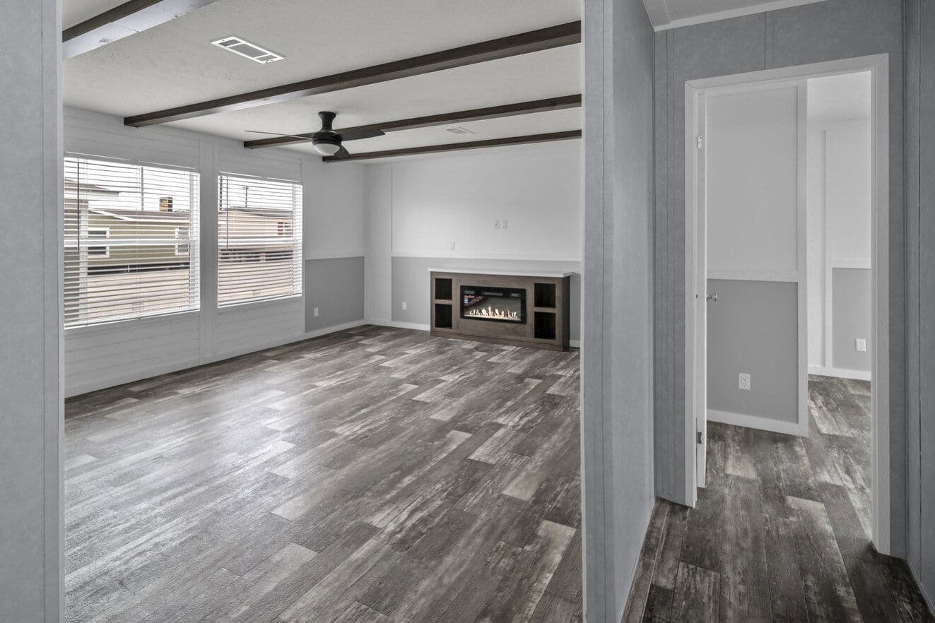 Valu premier 32724g interior home features