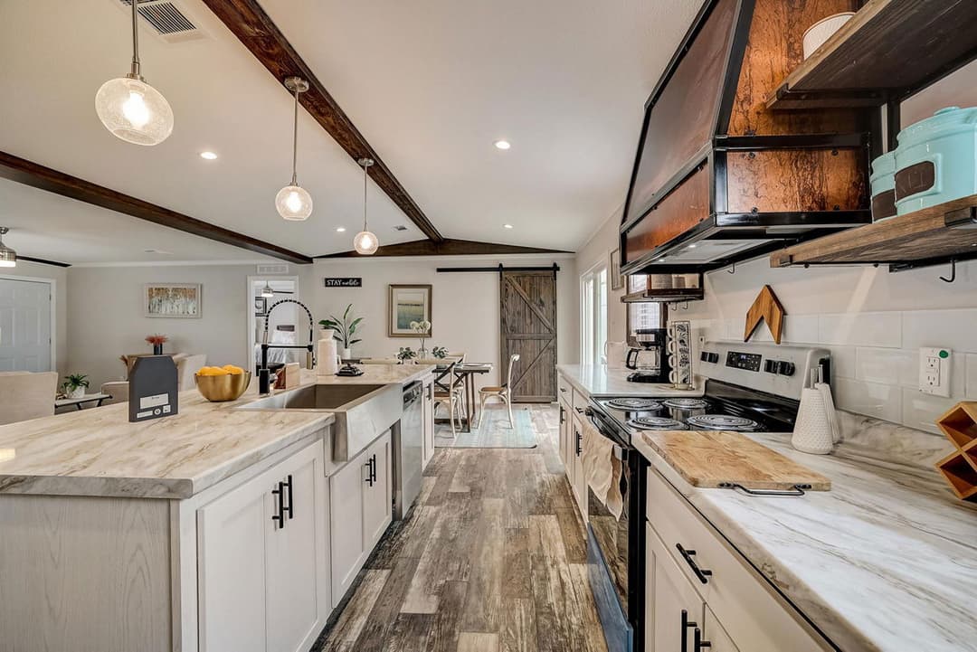 The desire kitchen home features