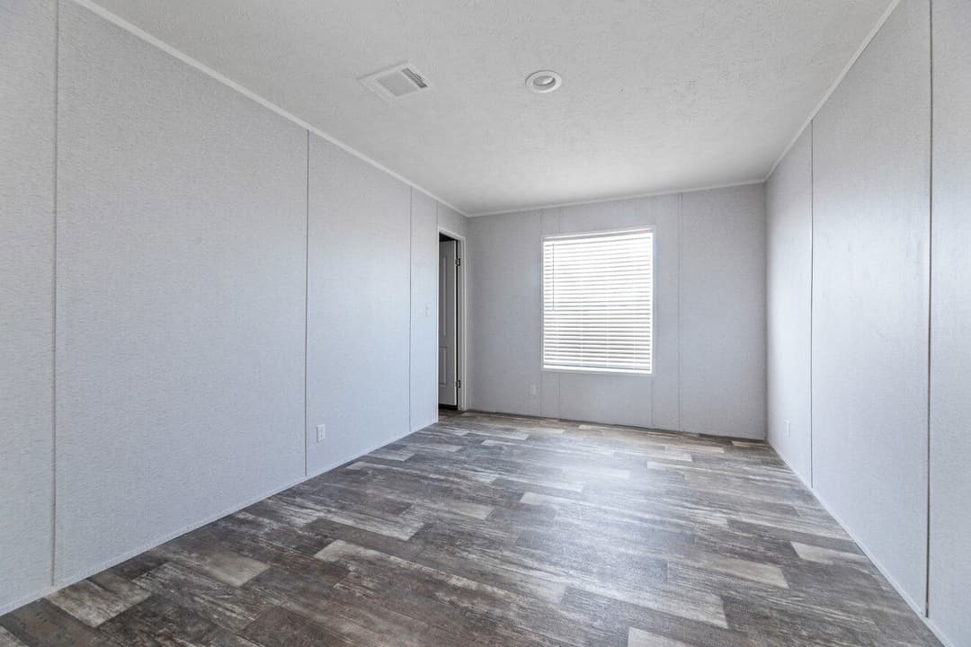 Valu premier 32483g interior home features