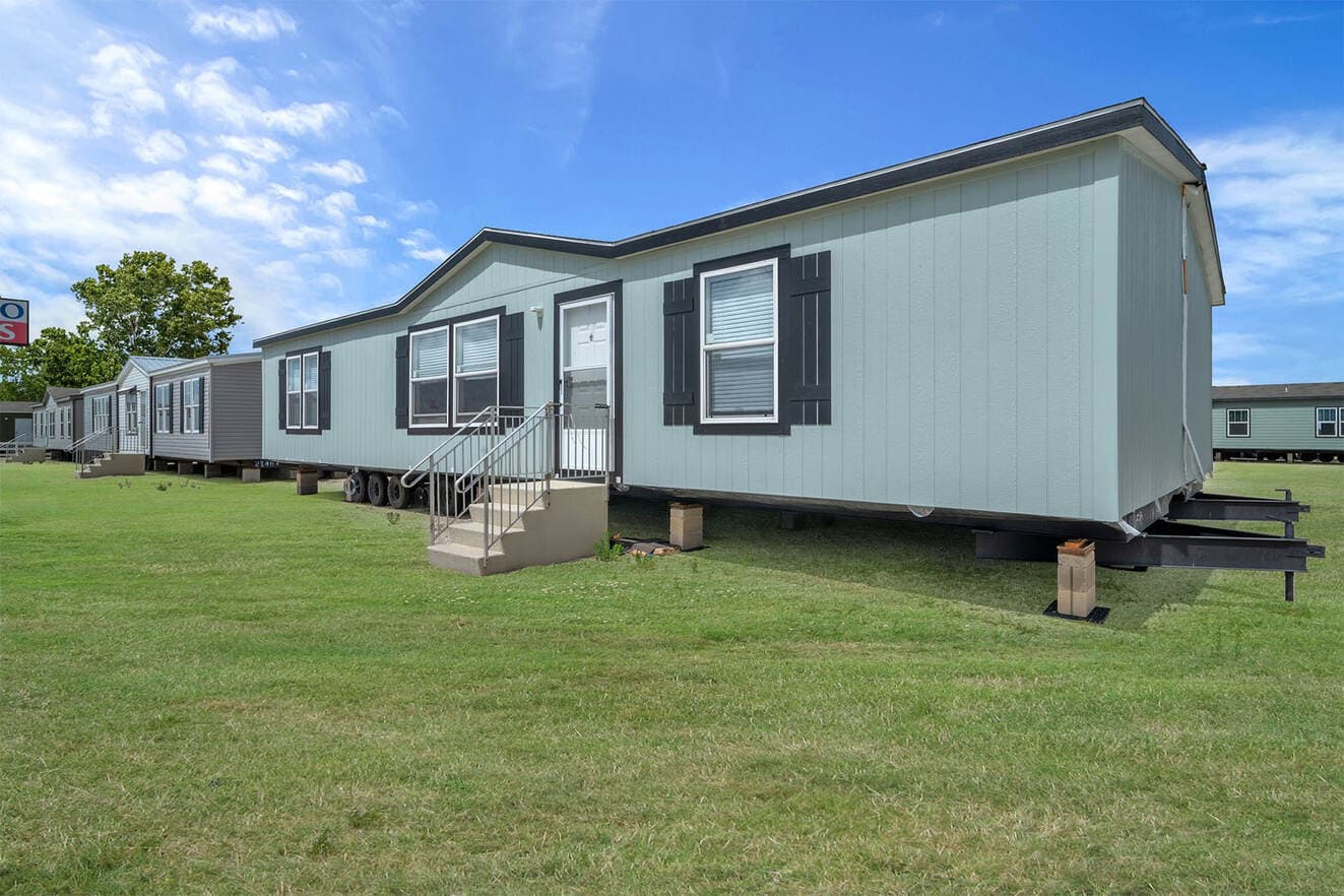 Valu maxx 28563m elevation and exterior home features