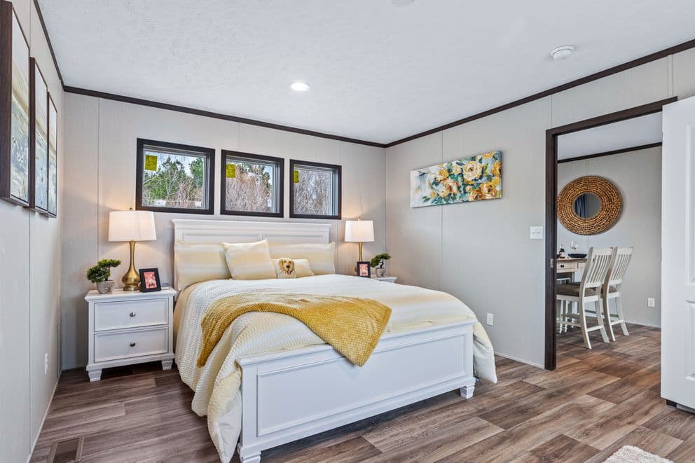 Grand bedroom home features