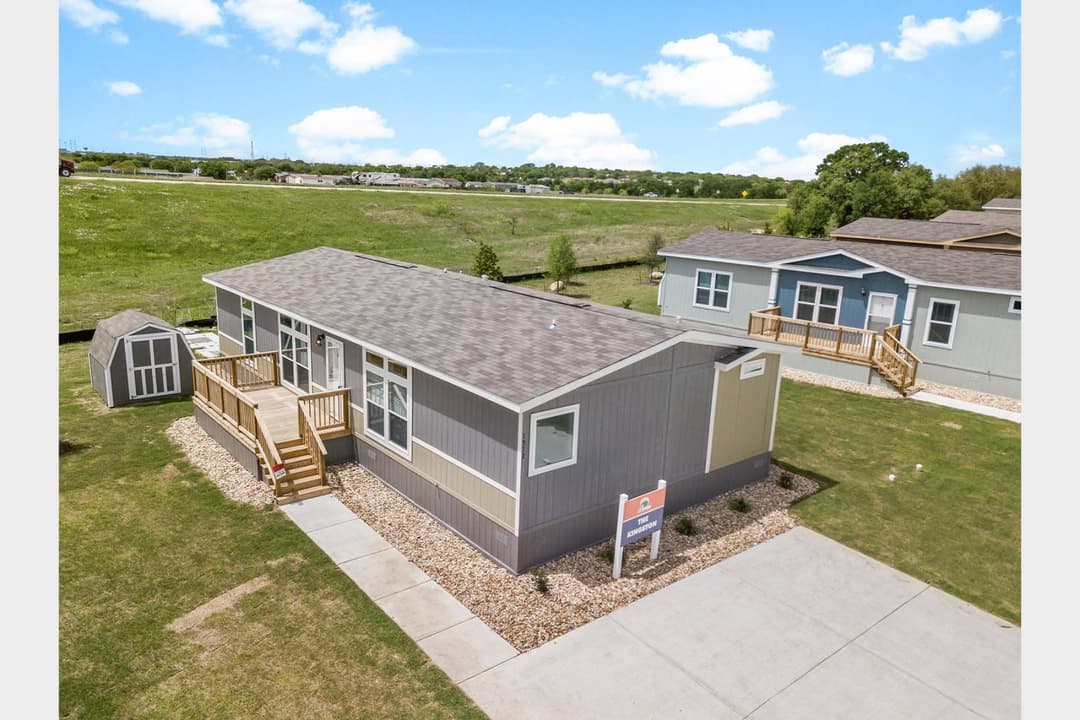 Innovation 2856a exterior and hero home features